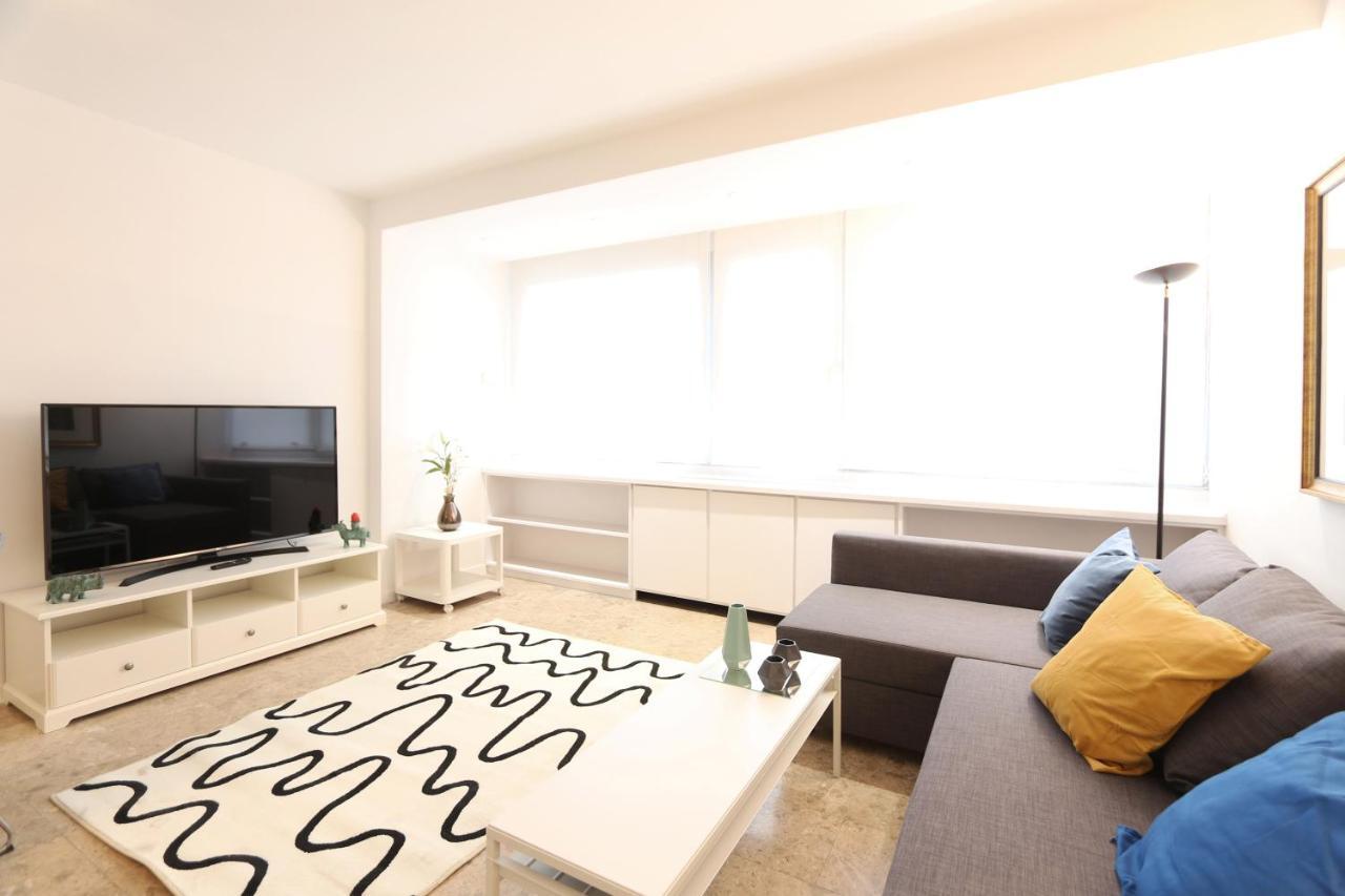 דירות מדריד Urbantec Realty - Plaza De Colon מראה חיצוני תמונה